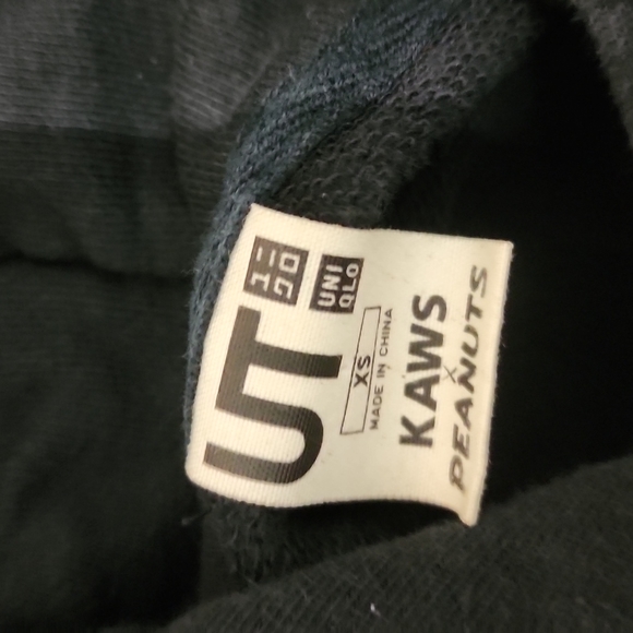 Kaws x uniqlo x peanuts Hoodie - Picture 3 of 3